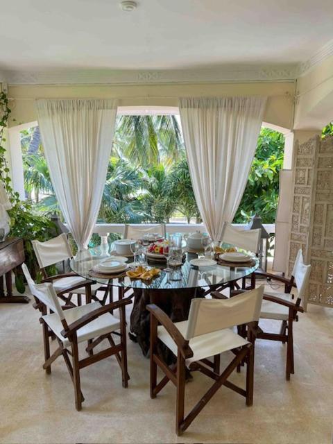Diamond Haven In Apartment *